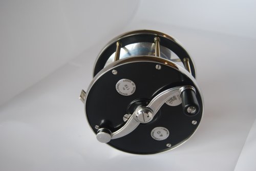 4 3/16 HARDY CASCAPEDIA 4/0 Salmon Reel. No. 119 of 500. RH/LHW. 2001 Copy of 1932 reel.